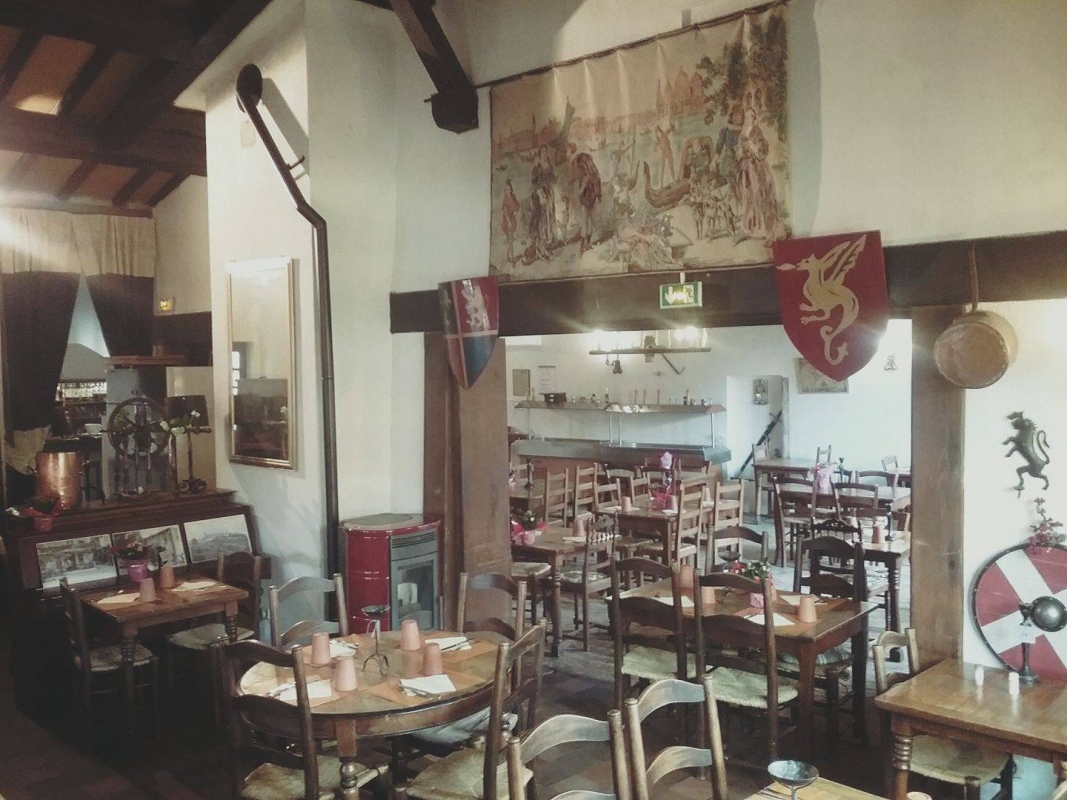 Le restaurant - Le Relais de la Tour - Pérouges - Cité médiévale de Pérouges restaurant